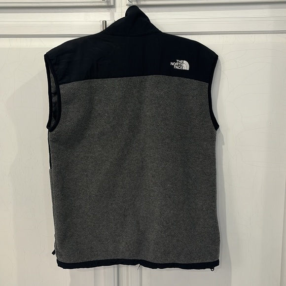 Vintage The North Face Men’s Vest - Picture 3 of 3
